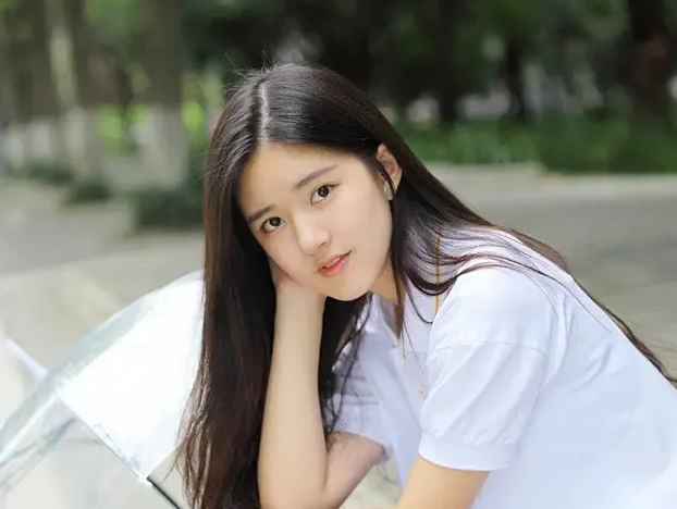 吴磊和赵露思什么时候官宣的(赵露思和吴磊突然官宣恋情,是真的吗？)-第2张图片-爱游哥学习网