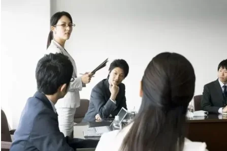 能不能不要说的介绍(能不能不要说歌词 五月天 能不能不要说LRC歌词)-第4张图片-爱游哥学习网