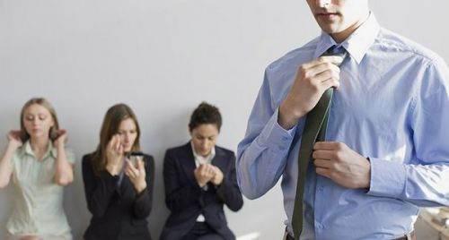 第一印象效应的例子(第一印象效应的介绍)