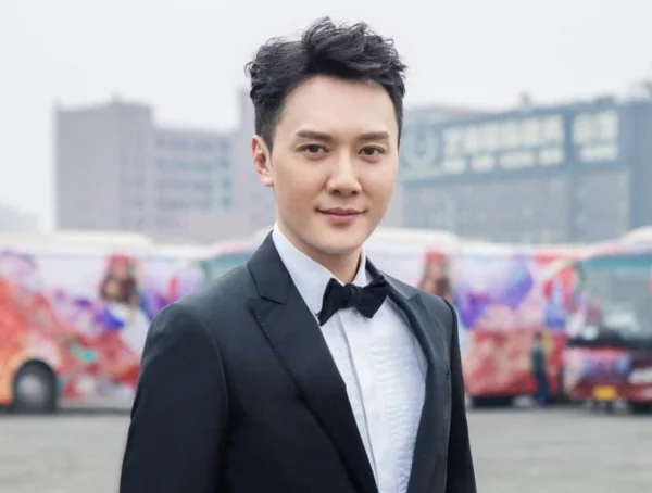 杨幂有男朋友吗？是谁啊？杨幂现在的男朋友是谁-第4张图片-爱游哥学习网