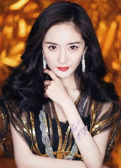 杨幂有男朋友吗？是谁啊？杨幂现在的男朋友是谁-第2张图片-爱游哥学习网