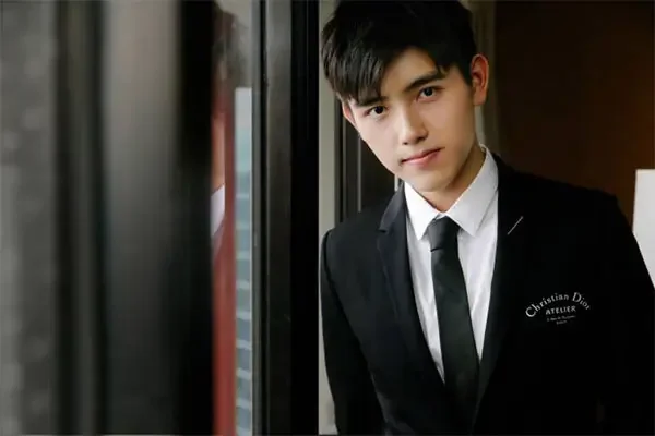 陈飞宇阿瑟是什么意思(阿瑟陈飞宇父母)-第17张图片-爱游哥学习网