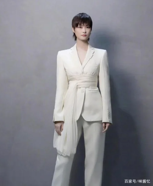 李宇春现在身体状况(健康如初)(李宇春的身体现在怎么样了？)-第6张图片-爱游哥学习网