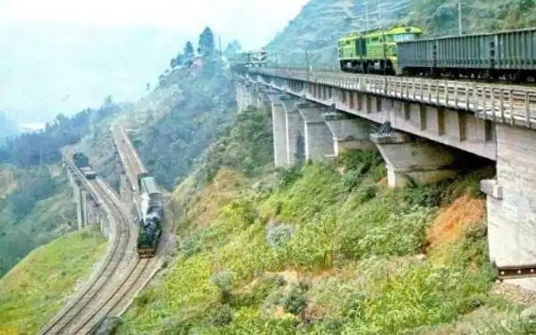 成昆铁路复线是双线吗(成昆铁路复线时速是多少？)-第4张图片-爱游哥学习网