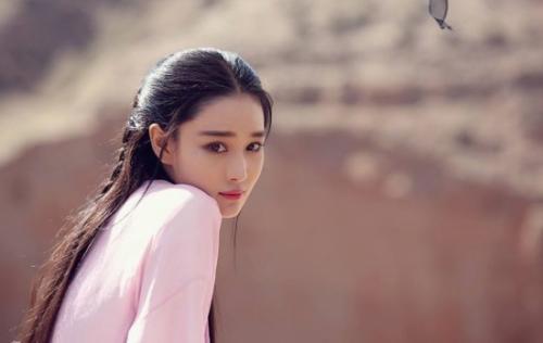 如何看待唐嫣最新的短发造型？什么样的人适合短发呢？戚薇最新造型,短发-第16张图片-爱游哥学习网