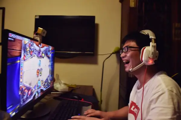 游戏主播收入一般有多少？为什么那么多人想做游戏主播？-第10张图片-爱游哥学习网