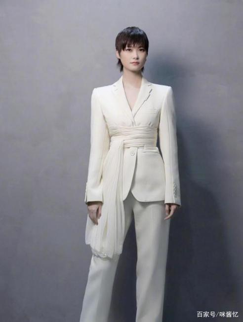 李宇春现在身体状况(健康如初)(李宇春的身体现在怎么样了？)-第3张图片-爱游哥学习网