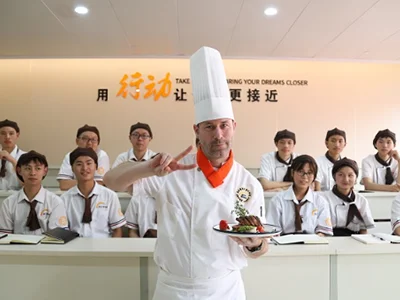 从亳州怎么去安徽新东方烹饪专修学院啊