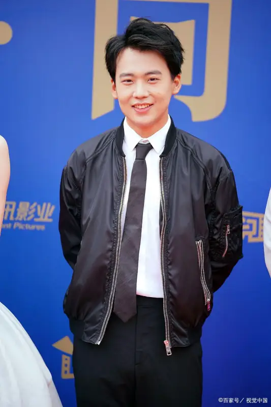 德云社相声辈分排名表 德云社辈分表(德云社辈分排名图张九龄？)-第11张图片-爱游哥学习网