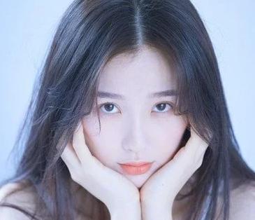 虞书欣和乔欣家里很有钱吗？