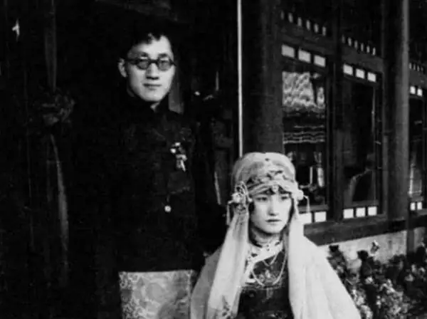 徐志摩和那三个女人呀(作家徐志摩和三个女人之间有什么样的故事？)-第12张图片-爱游哥学习网