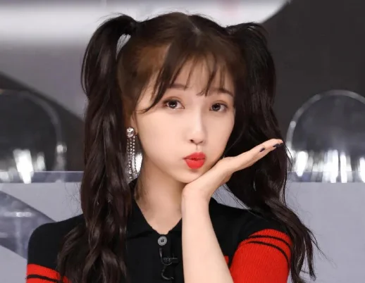 虞书欣和乔欣家里很有钱吗？-第9张图片-爱游哥学习网