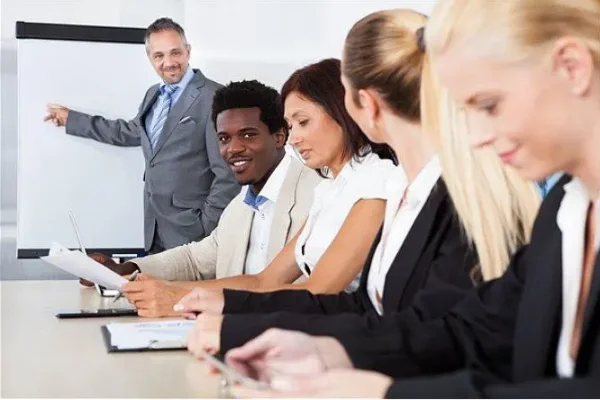 管理者的英文是什么职务？“管理者”的英文怎么拼写啊？