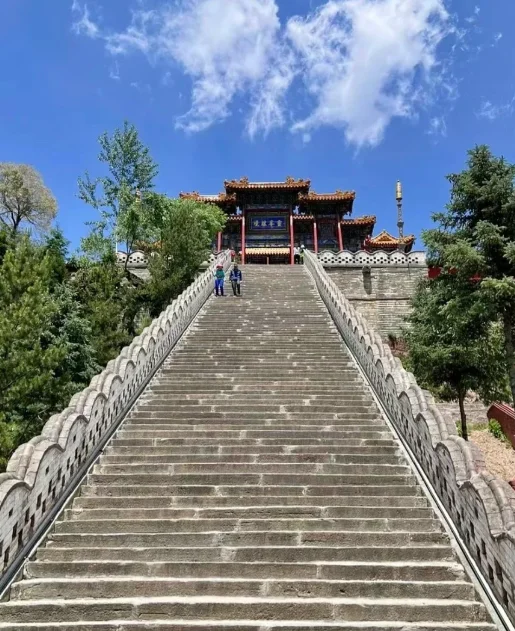 五台山为什么又叫五爷庙(到了五台山怎么去五爷庙)-第11张图片-爱游哥学习网