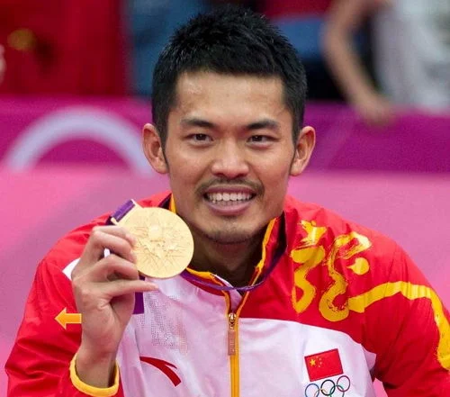 羽毛球冠军林丹多少岁(羽毛球冠军林丹的妻子)-第5张图片-爱游哥学习网