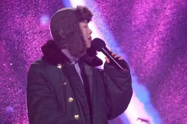 王菲与窦靖童和音的是什么歌