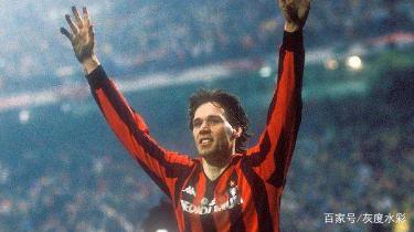 范巴斯滕在什么时候踢进零度角球？范巴斯滕零度角破门是在哪=一=场球-第9张图片-爱游哥学习网