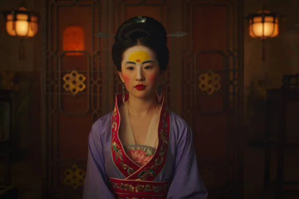 影院老板为什么会砸《花木兰》宣传板？-第7张图片-爱游哥学习网