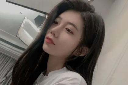 沈梦瑶是谁(网红主播沈梦瑶个人资料微博大尺度生活私照汇总)-第16张图片-爱游哥学习网