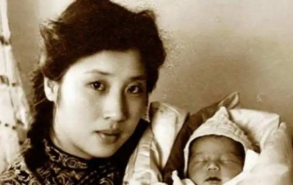 张灵甫与王玉玲合葬吗(王玉玲是怎么嫁给张灵甫的)-第5张图片-爱游哥学习网