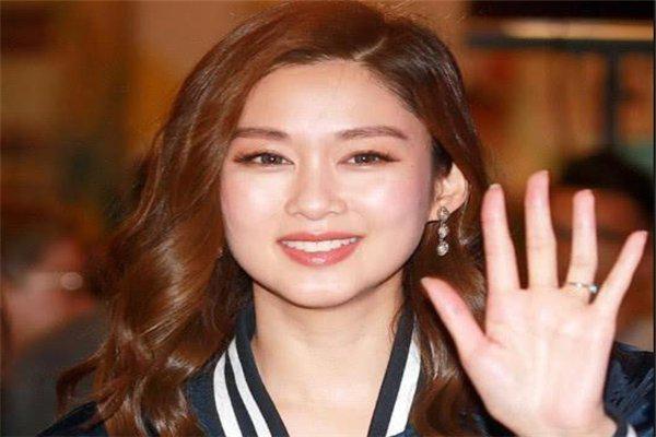 香香公主 嘿嘿(颖儿我的中国我爱你是一个人又是书剑中香香公主颖儿)