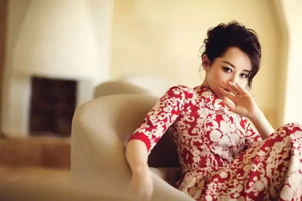 许晴出家了吗,真的假的(奇葩说许晴出场那首音乐叫什么)-第7张图片-爱游哥学习网