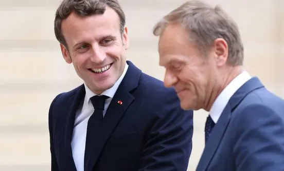 马克龙夫妇新书在哪看(马克龙夫妇是如何修成的？)-第10张图片-爱游哥学习网