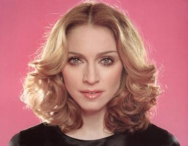 惠特尼休斯顿的死因是什么？惠特尼休斯顿怎么去世的-第3张图片-爱游哥学习网