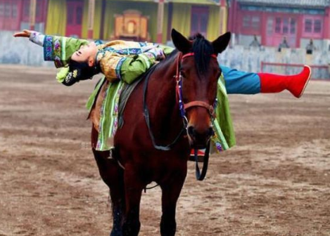 步步惊心的结局是什么？若兰喜欢四爷了么？步步惊心八阿哥于若兰的结局？-第2张图片-爱游哥学习网