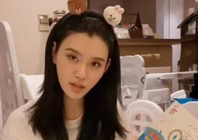 奚梦瑶的个人简介是怎么样的？矣梦瑶个人资料简介-第3张图片-爱游哥学习网