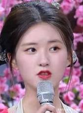 李维嘉的身高有多少(何炅和李维嘉的身高是多少？)