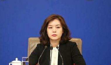 女翻译官张京个人资料(女翻译张京的父母是干什么的？)-第4张图片-爱游哥学习网