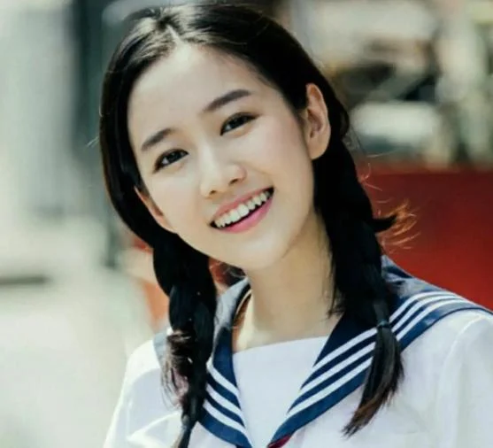 黑魔仙严莉莉扮演者是谁？《巴啦啦小魔仙》严莉莉扮演者是谁？-第6张图片-爱游哥学习网