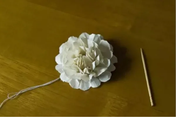 手工小白花的制作方法(简易小白花的制作方法)-第5张图片-爱游哥学习网