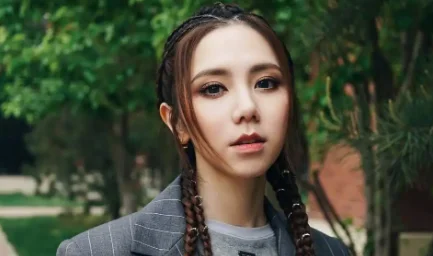 什么是ladyboy啊？ladyboy是什么牌子？-第4张图片-爱游哥学习网