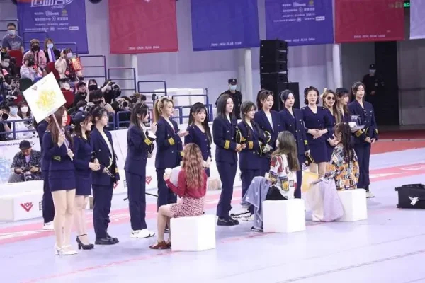 沈梦瑶是谁(网红主播沈梦瑶个人资料微博大尺度生活私照汇总)-第13张图片-爱游哥学习网