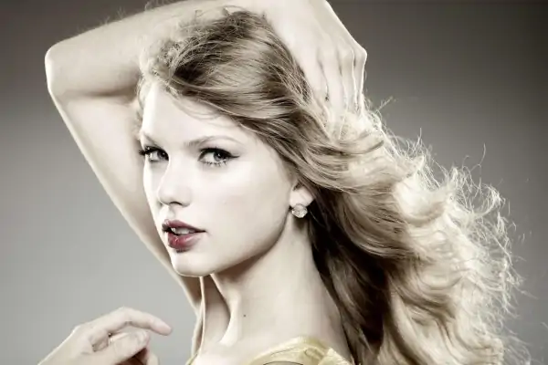 love story是什么歌呢？love story的原唱是谁？