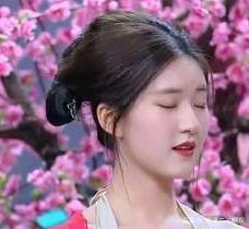 李维嘉的身高有多少(何炅和李维嘉的身高是多少？)-第3张图片-爱游哥学习网