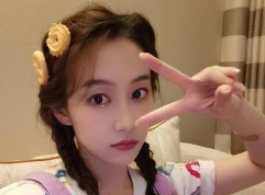 黑魔仙严莉莉扮演者是谁？《巴啦啦小魔仙》严莉莉扮演者是谁？-第3张图片-爱游哥学习网