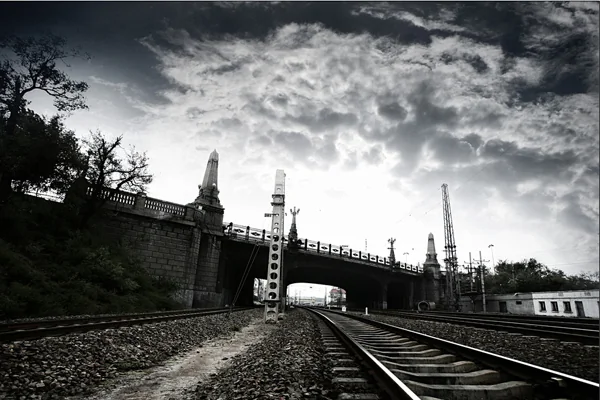 哈尔滨铁路局局长是谁？哪来的？哈尔滨铁路局局长网上信箱