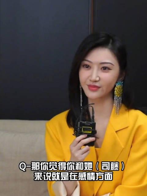 景甜背后势力到底有多大(演员景甜背后的势力是什么？)-第2张图片-爱游哥学习网