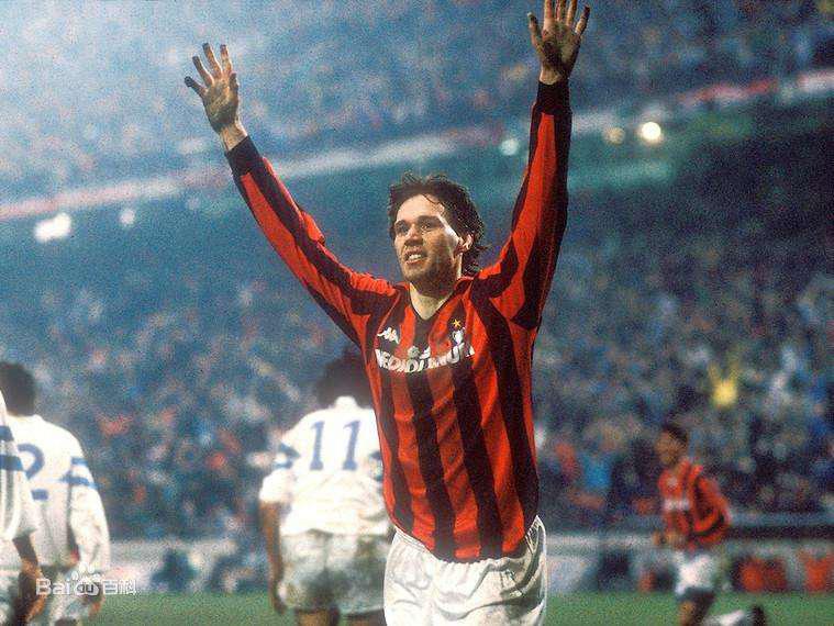 范巴斯滕在什么时候踢进零度角球？范巴斯滕零度角破门是在哪=一=场球-第3张图片-爱游哥学习网