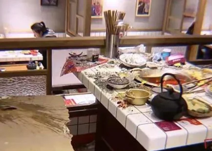 陈赫火锅店发道歉声明,声明的内容是什么？-第18张图片-爱游哥学习网