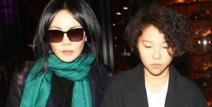 王菲与窦靖童和音的是什么歌-第8张图片-爱游哥学习网