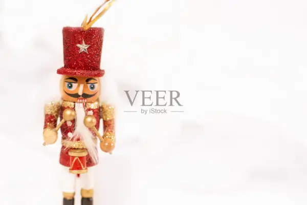 胡桃夹子芭蕾舞剧剧情？芭蕾舞剧胡桃夹子是什么时期？-第2张图片-爱游哥学习网