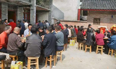 舞狮子颜色含义？舞狮子的含义 是怎么解释的-第2张图片-爱游哥学习网