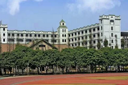 关于河北衡水一中(河北衡水一中怎么样)-第19张图片-爱游哥学习网